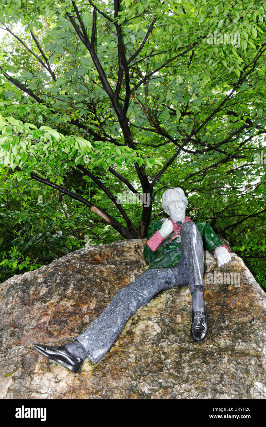 Statue of Oscar Wilde in Merrion Square Park, Dublin, Ireland Stock Photo