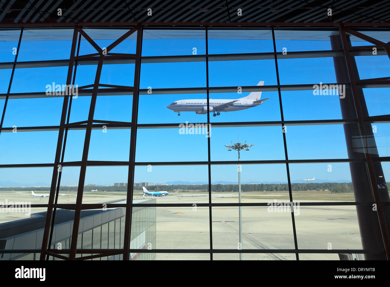 Arrival airfield hi-res stock photography and images - Alamy