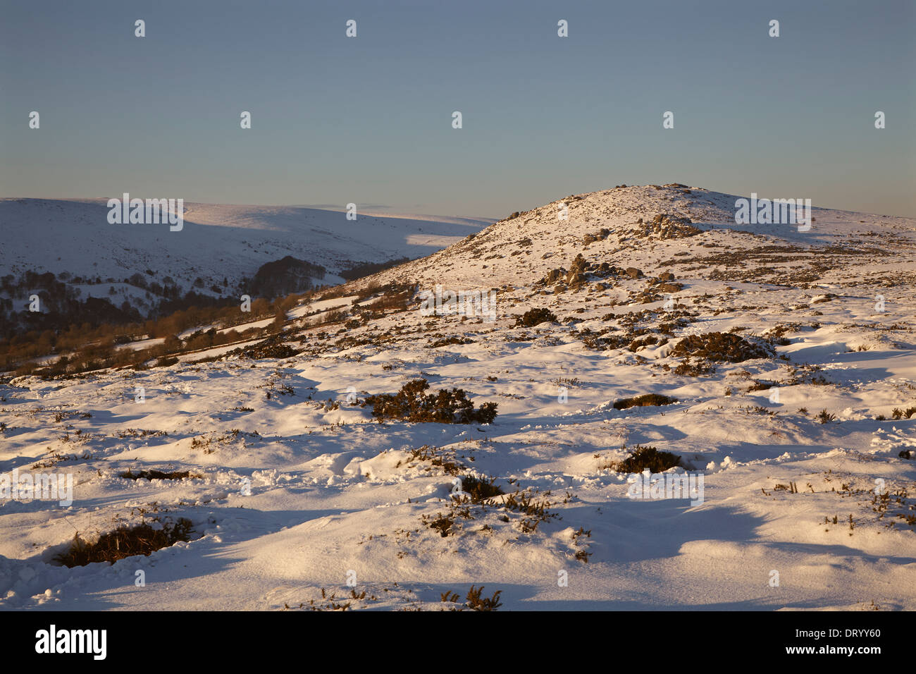 A wintry view of Hameldown and Chinkwell Tor (on right), nr Widecombe-in-the-Moor, Dartmoor National Park, Devon, Great Britain. Stock Photo