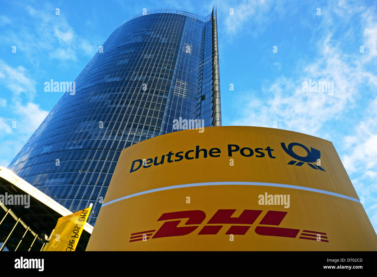 Germany: Deutsche Post DHL headquarters (Post Tower) in Bonn Stock Photo