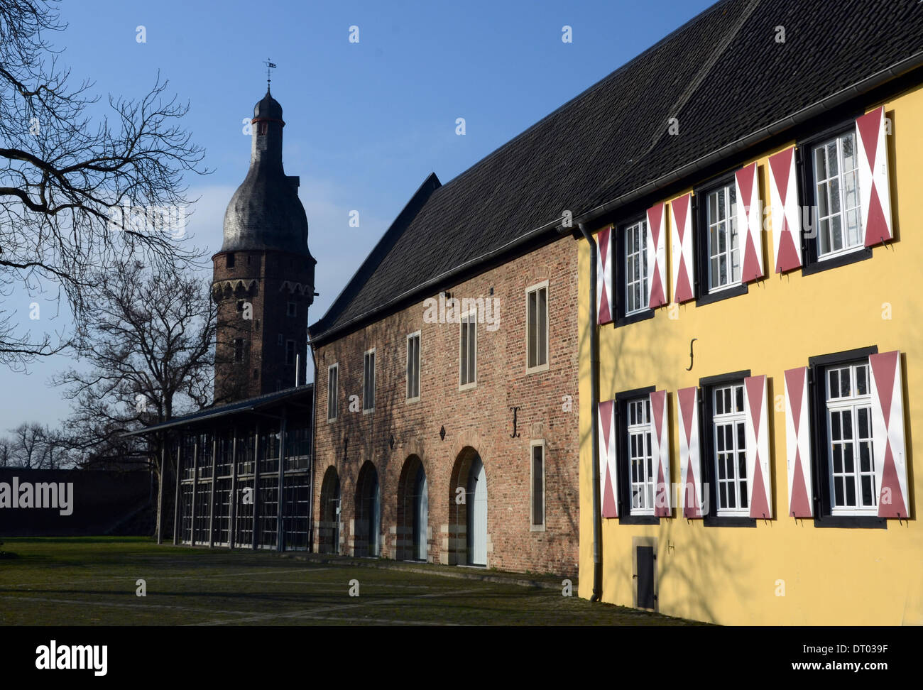 The building of the former Landesburg Friedestrom castle, which is a museum today, and the Juddeturm are standing in the center of Zons, North Rhine-Westphalia, on 31 January 2014. The medieval city on the Rhine, also called Zollfeste Zons, is a district of Dormagen, North Rhine-Westphalia. Stock Photo