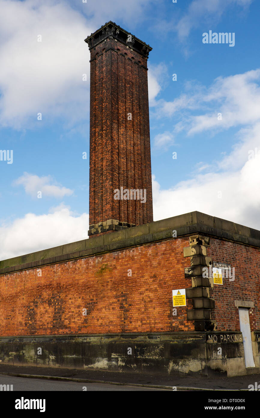 Enclosed Tower  Beware Dangerous building, Chadderton Street, Manchester, UK, Europe, EU Stock Photo