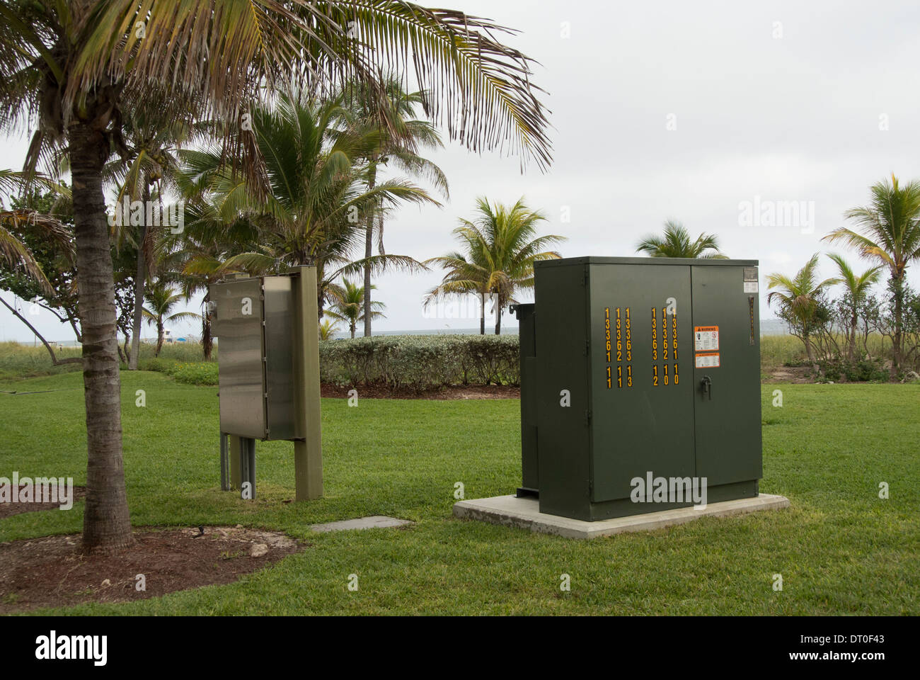 Electric utility box hires stock photography and images Alamy