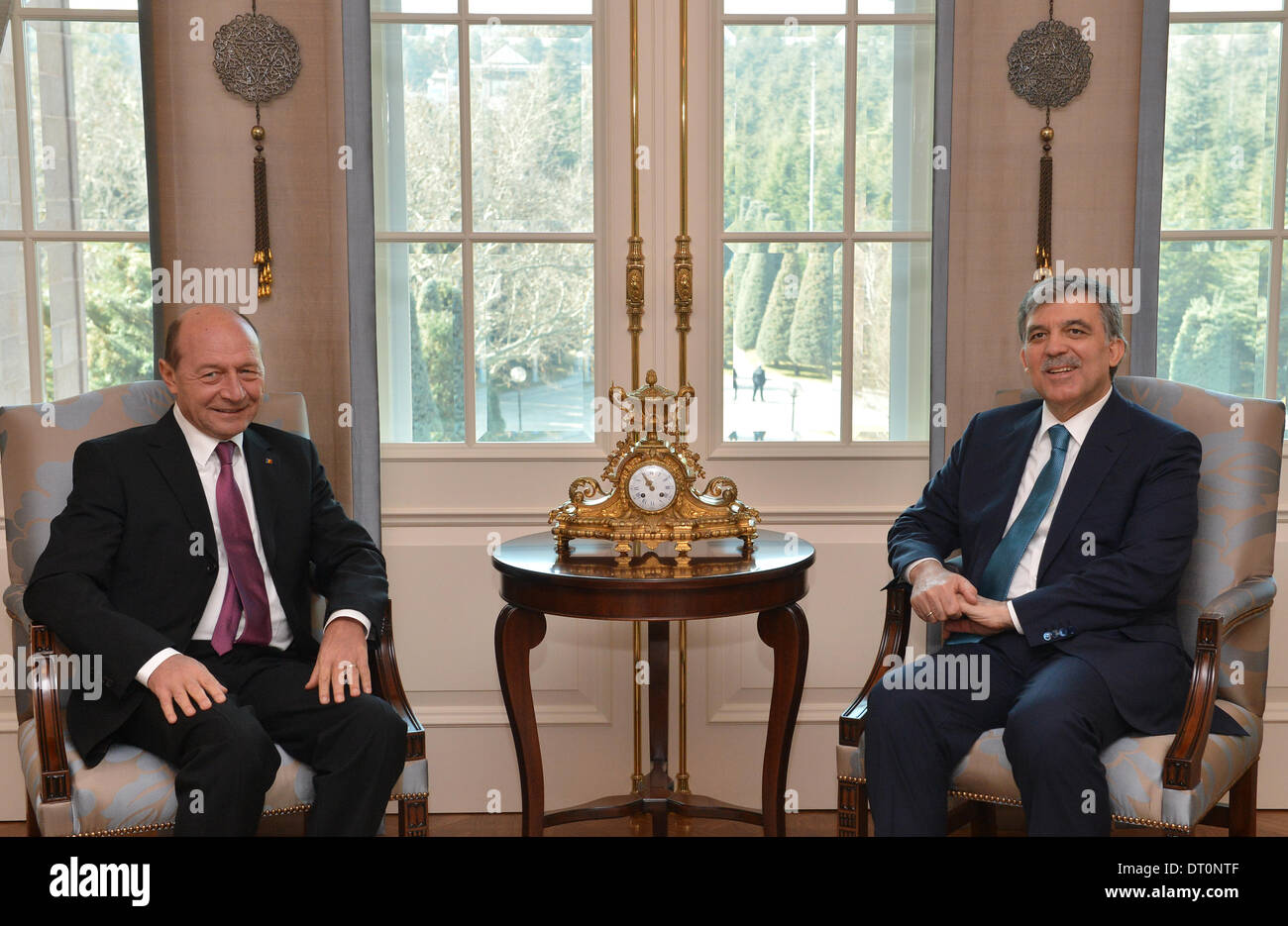 Ankara, Turkey. 5th Feb, 2014. Visiting Romanian President Traian Basescu (L) and Turkish President Abdullah Gul hold talks in Ankara, Turkey, Feb. 5, 2014. Traian Basescu Wednesday pledged support to Turkey in its efforts to join the EU, stressing that the talks between Ankara and Brussels should be accelerated. © Mustafa Kaya/Xinhua/Alamy Live News Stock Photo
