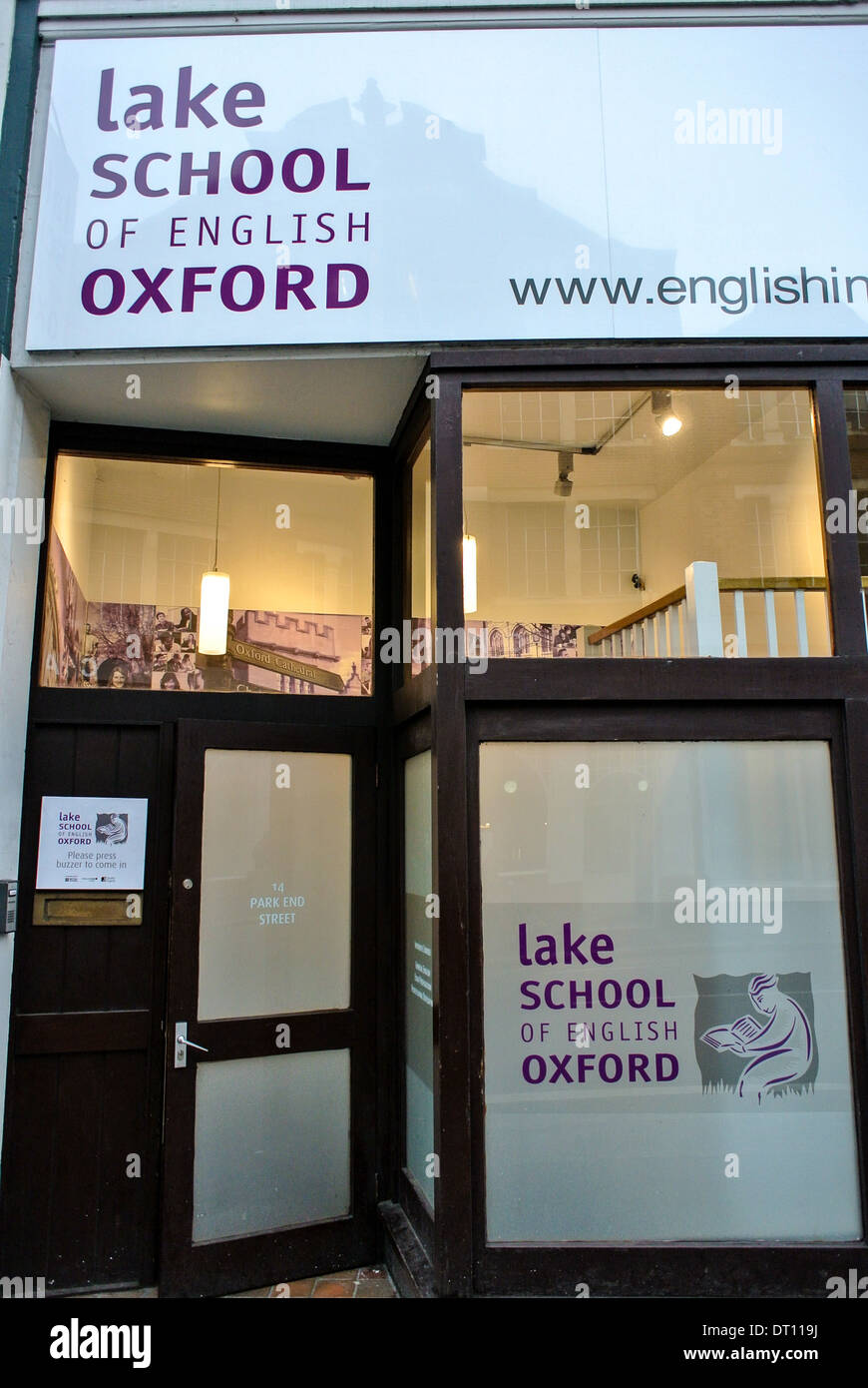 Lake school of English Oxford language course Stock Photo - Alamy