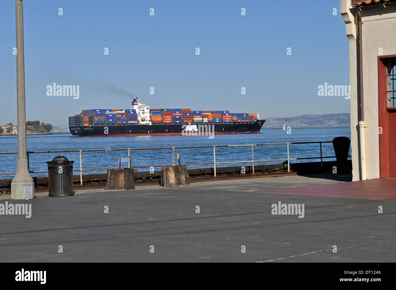 Container cargo ship sails into San Francisco Bay Stock Photo