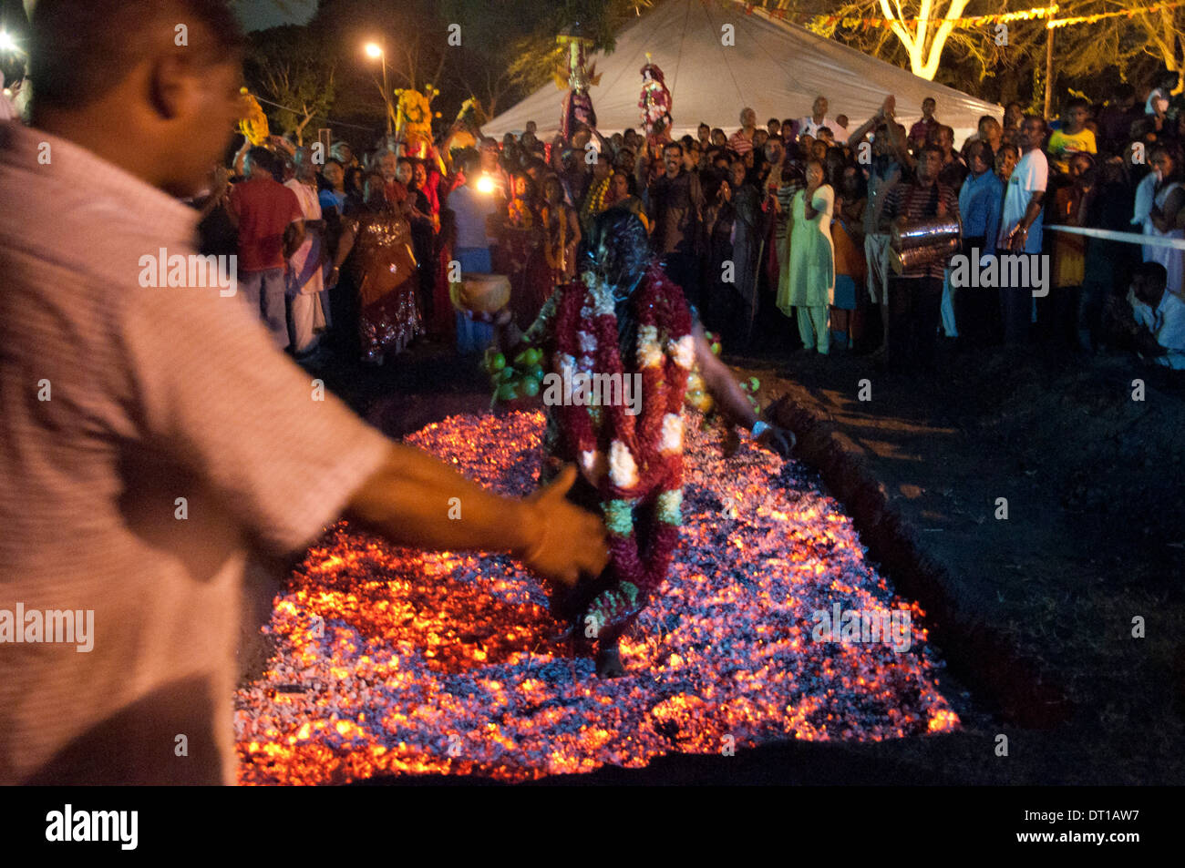 KALI WORSHIP FIRE WALKING, 11 - 12 MARCH 2011 THE KALI TEMPLE MOUNT EDGCOMBE DURBAN. The Temple Society of the Kali Temple in Stock Photo