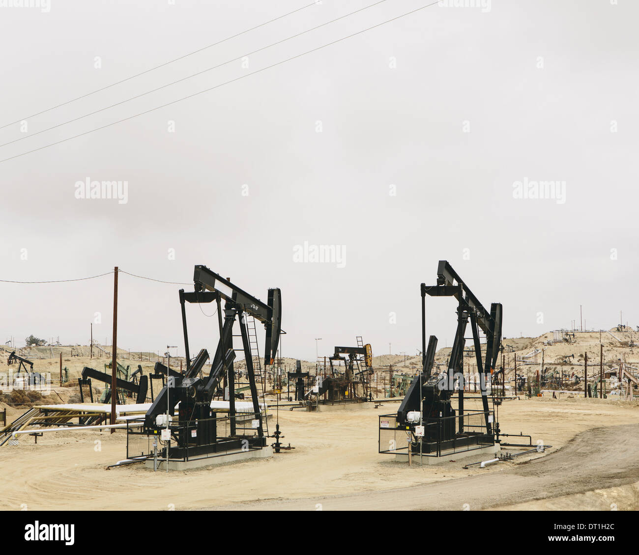 Oil rigs and wells in the MidwaySunset shale oil fields the largest in