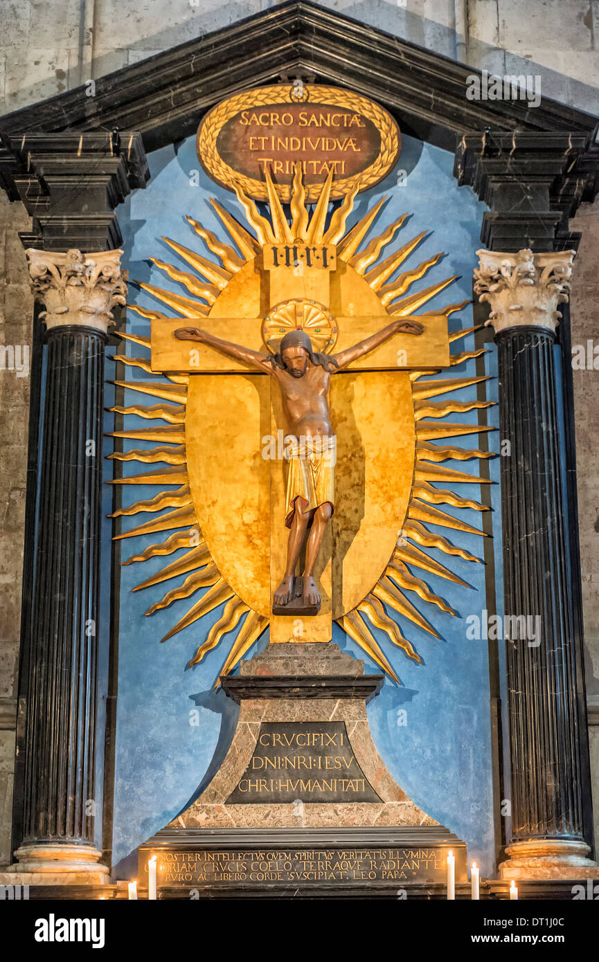 Gerokreuz (Gero Crucifix), Cologne Cathedral, UNESCO World Heritage Site,  Cologne, North Rhine Westphalia, Germany, Europe Stock Photo - Alamy