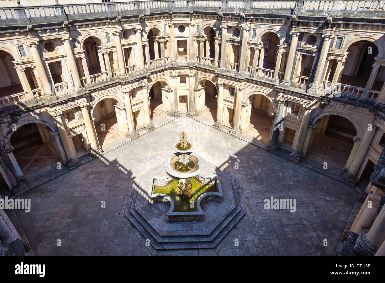 The great cloisters hi-res stock photography and images - Alamy
