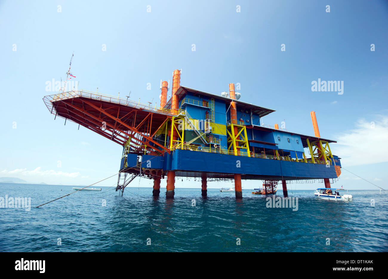 Seaventures recycled oil rig hotel, Mabul Island in the Celebes Sea, eastern Sabah, Borneo, Malaysia, Southeast Asia, Asia Stock Photo