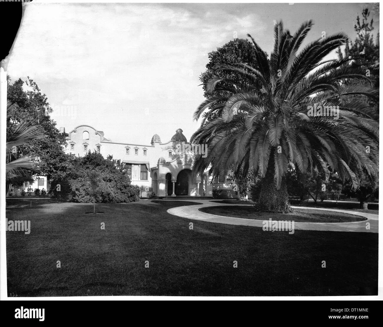 Gail Borden residence in Alhambra, ca.1903 Stock Photo