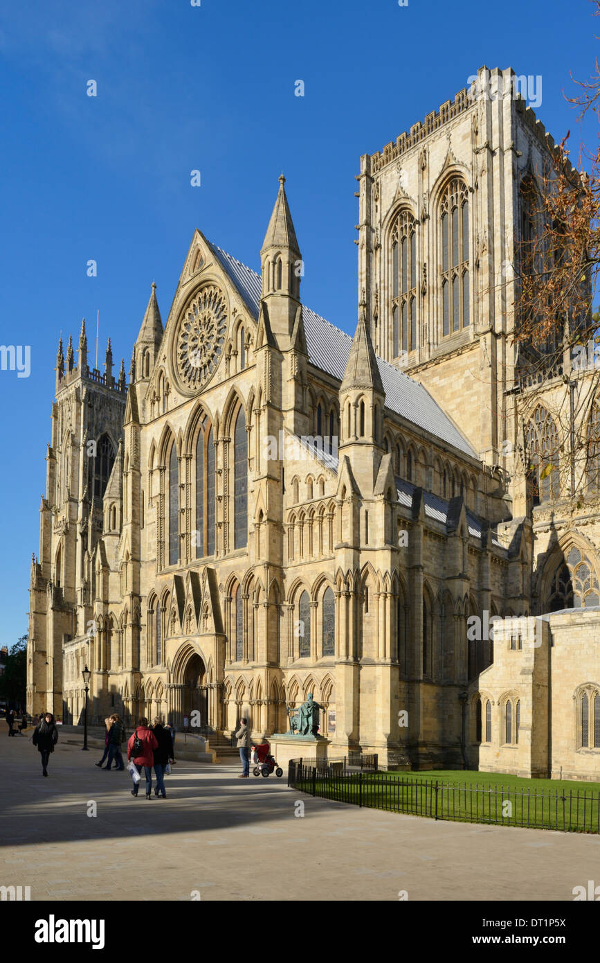 South Piazza, South Transept of York Minster, Gothic Cathedral, York, Yorkshire, England, United Kingdom, Europe Stock Photo