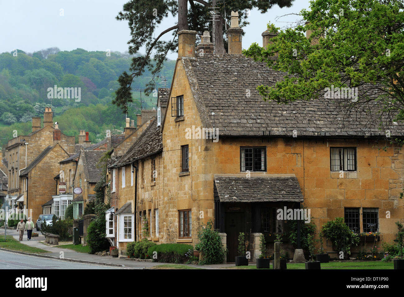 Cotswold stone houses, Broadway, The Cotswolds, Worcestershire, England, United Kingdom, Europe Stock Photo