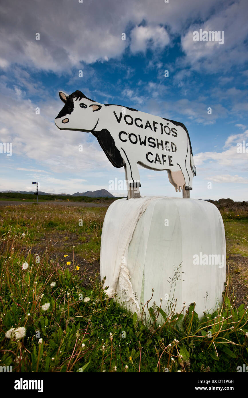 Cafe local hi-res stock photography and images - Alamy