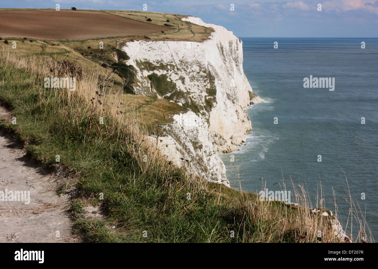a landscape scene looking over the edge at the white cliffs of Dover Stock Photo