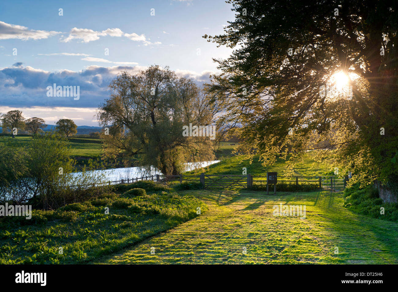 The River Dee near Farndon, Farndon, Cheshire, England, UK Stock Photo