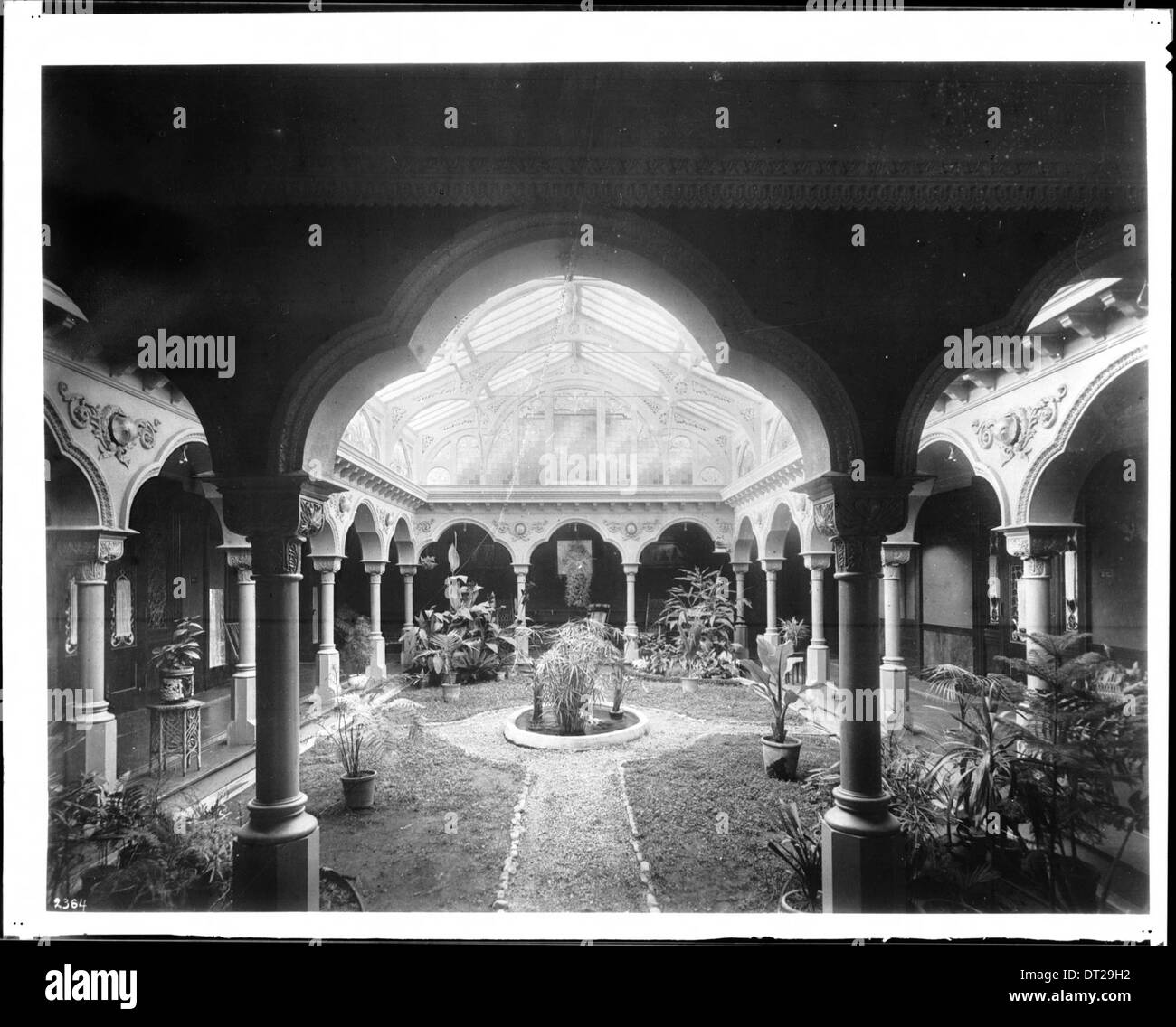 Interior view of Gail Borden residence in Alhambra, showing small garden, ca.1903 Stock Photo