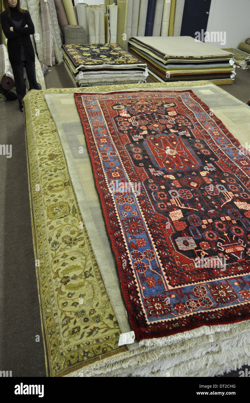 Persian rug wall hires stock photography and images Alamy