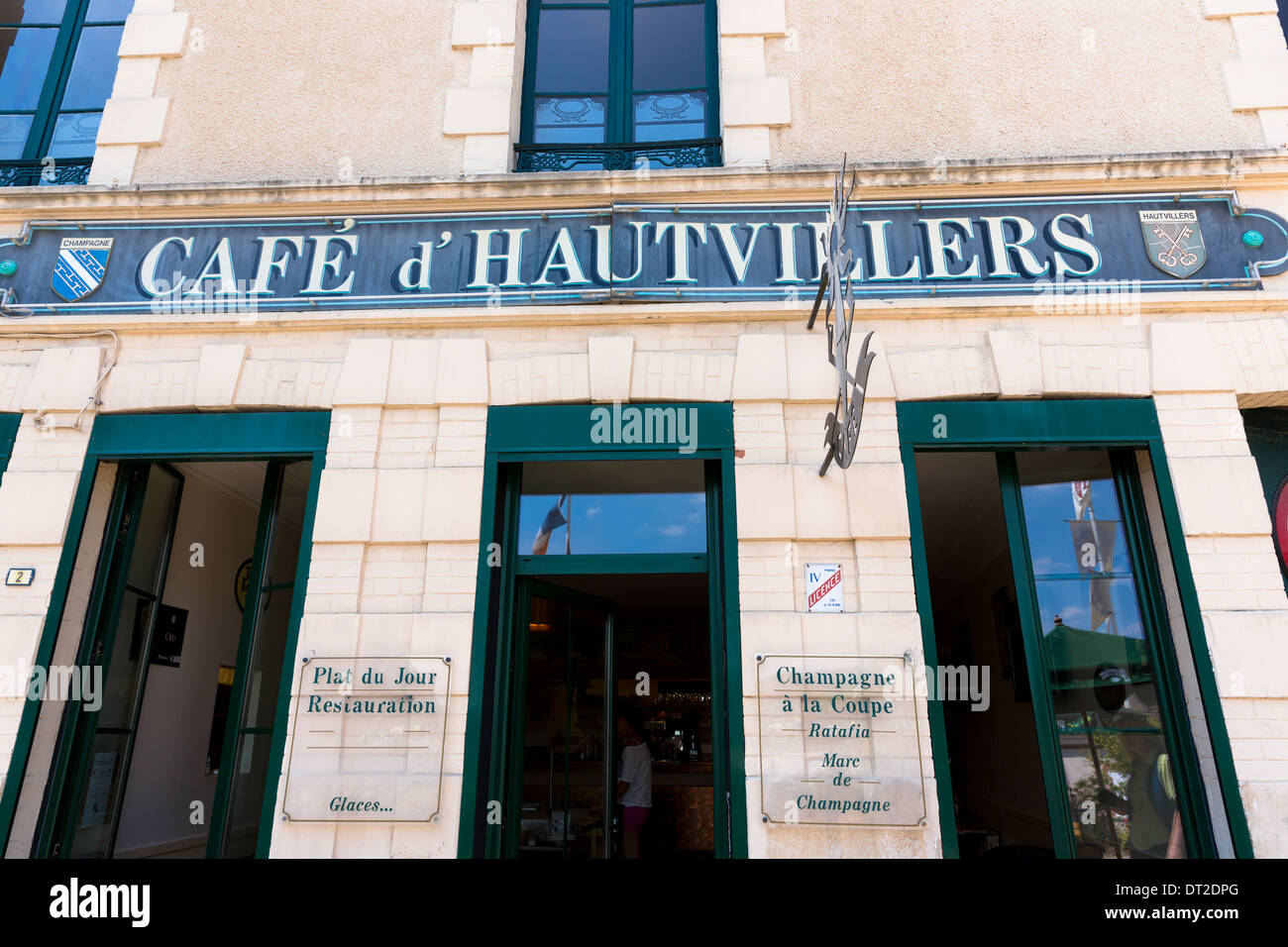 Traditional French cafe, Cafe d'Hautvillers on Champagne Tourist Route in Hautvillers near Epernay, Champagne-Ardenne, France Stock Photo