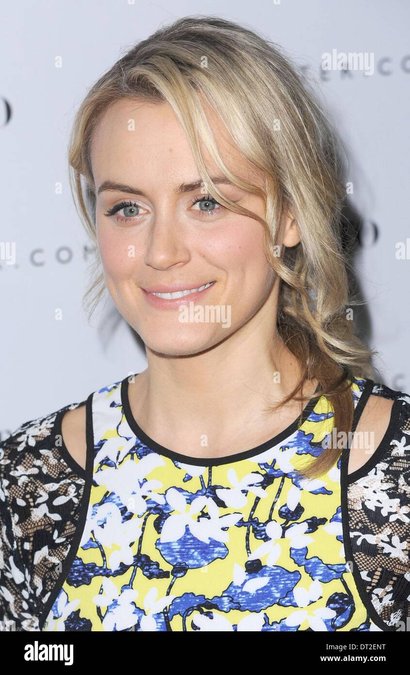 New York, NY, USA. 6th Feb, 2014. Taylor Schilling at arrivals for
