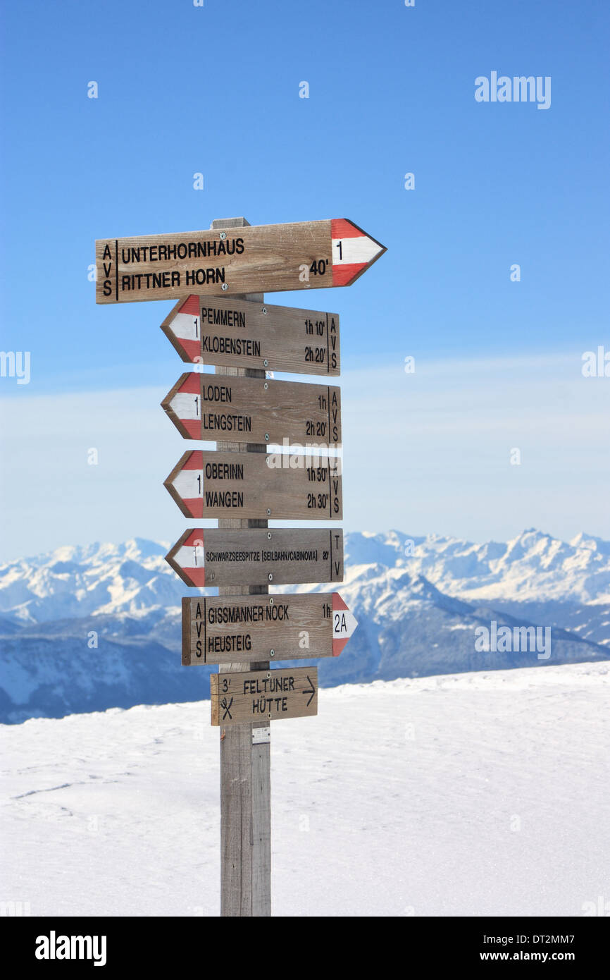 Sign post to Unterhornhaus at Rittner Horn / Corno del Renon, Dolomite Alps in winter Stock Photo