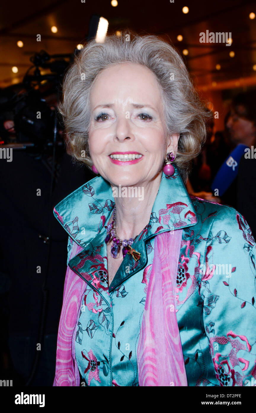 Berlin, Germany. 6th Feb, 2014. Isa Graefin von Hardenberg during the opening party at the 64th Berlin International Film Festival / Berlinale 2014 on February 6, 2014 in Berlin, Germany. Credit:  dpa/Alamy Live News Stock Photo