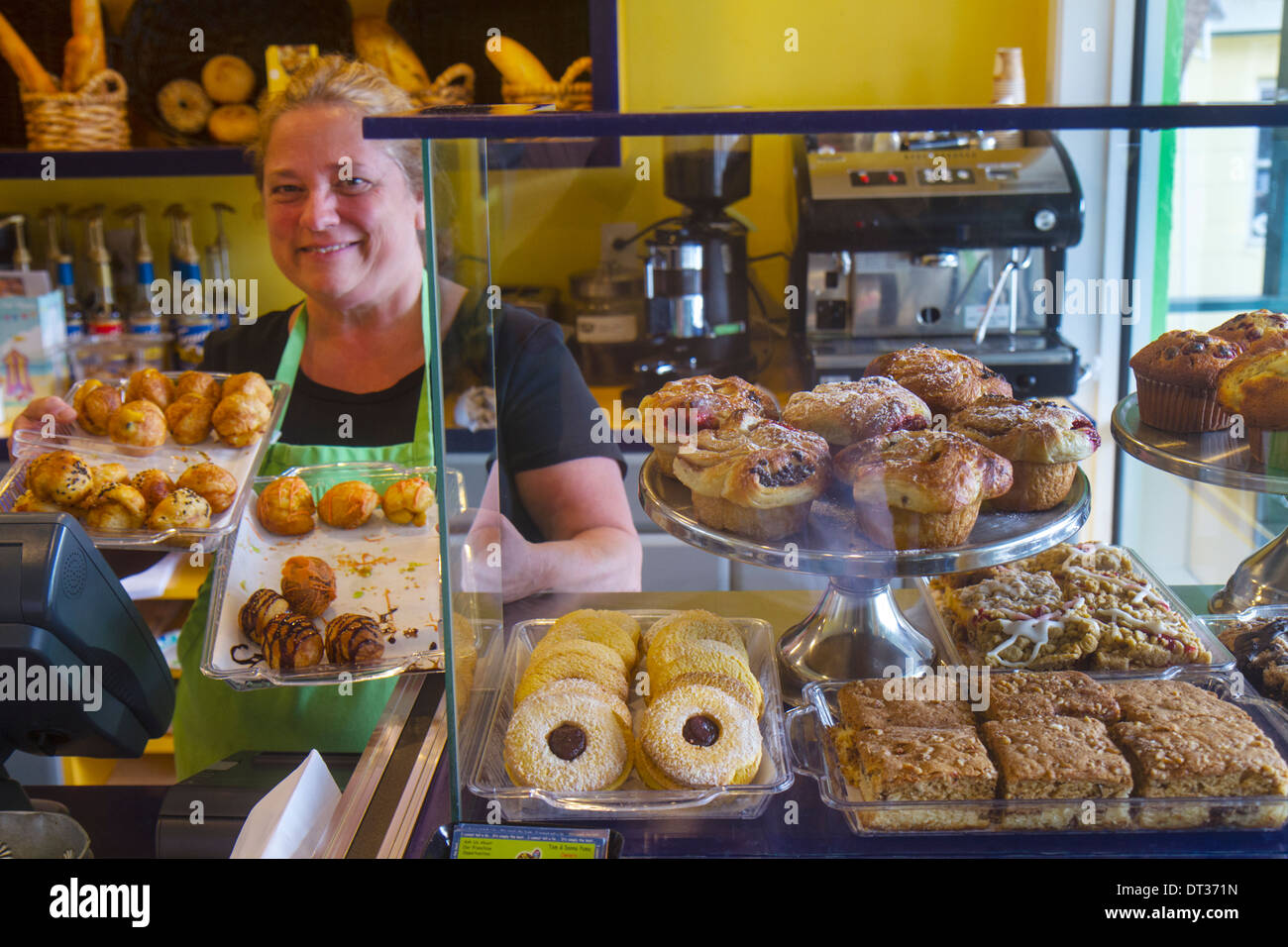 Florida Sanibel Barrier Island,bakery,adult adults woman women female