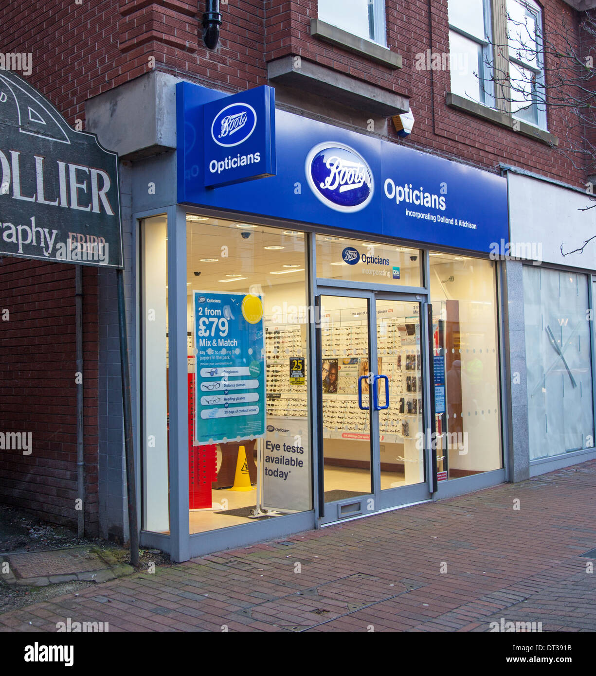 Boots Opticians Hi res Stock Photography And Images Alamy Boots Opticians Hi res Stock Photography And Images Alamy