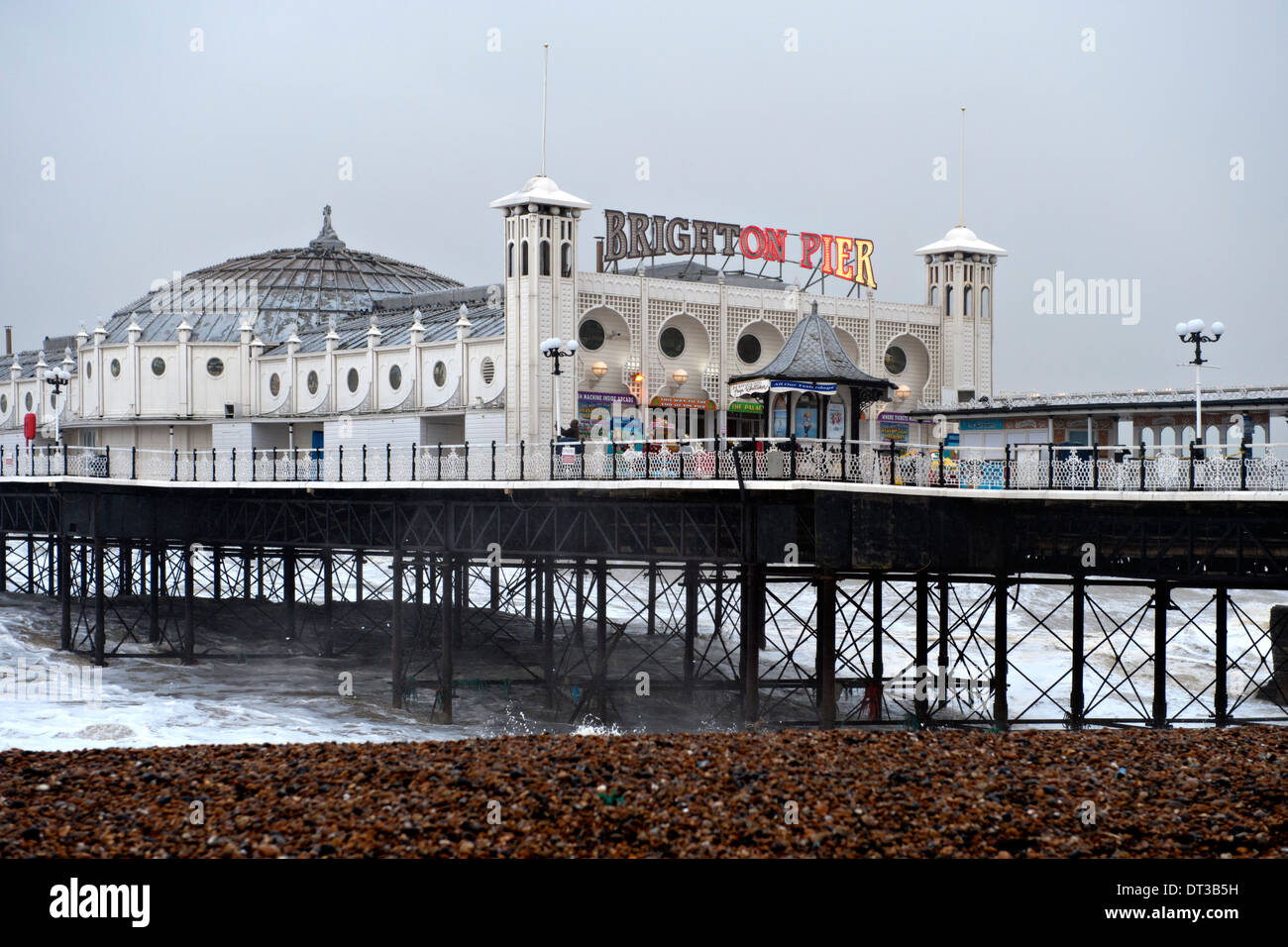 High seas at  Brighton Pier during the storms that swept through southern Britain in January and February 2014 Stock Photo