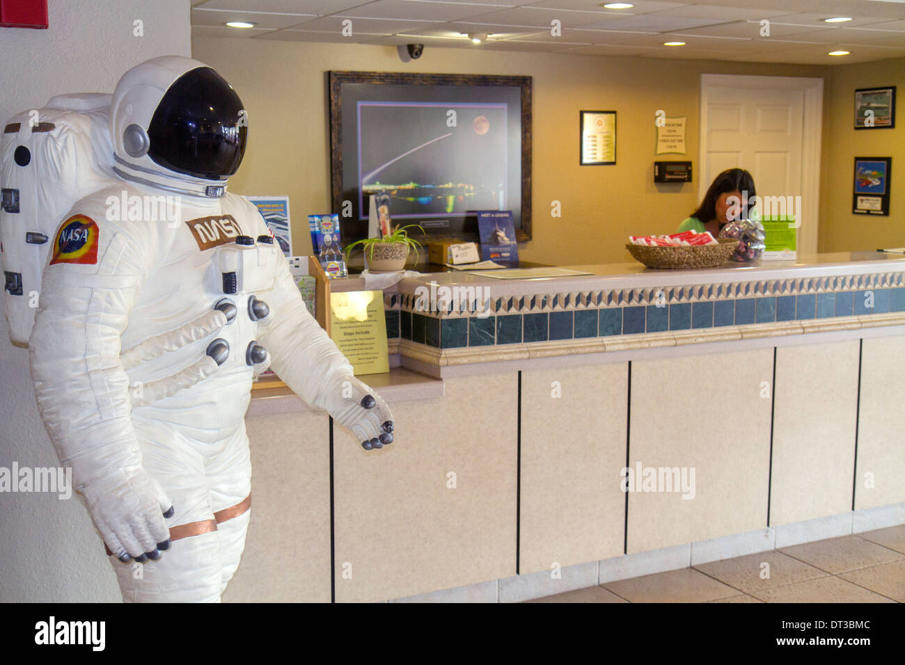 La quinta inn reception desk hires stock photography and images Alamy