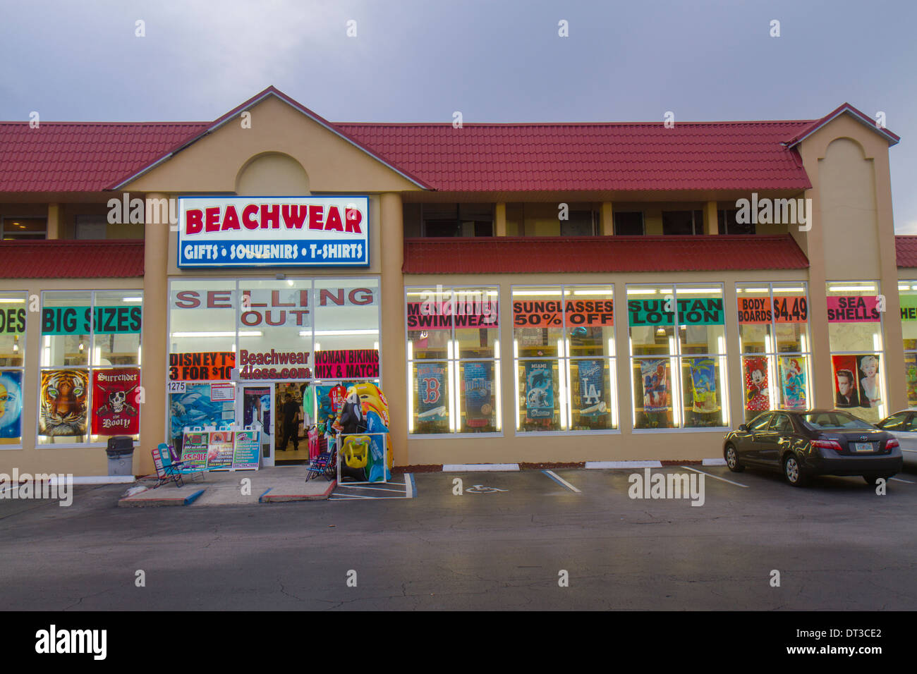 beachwear stores