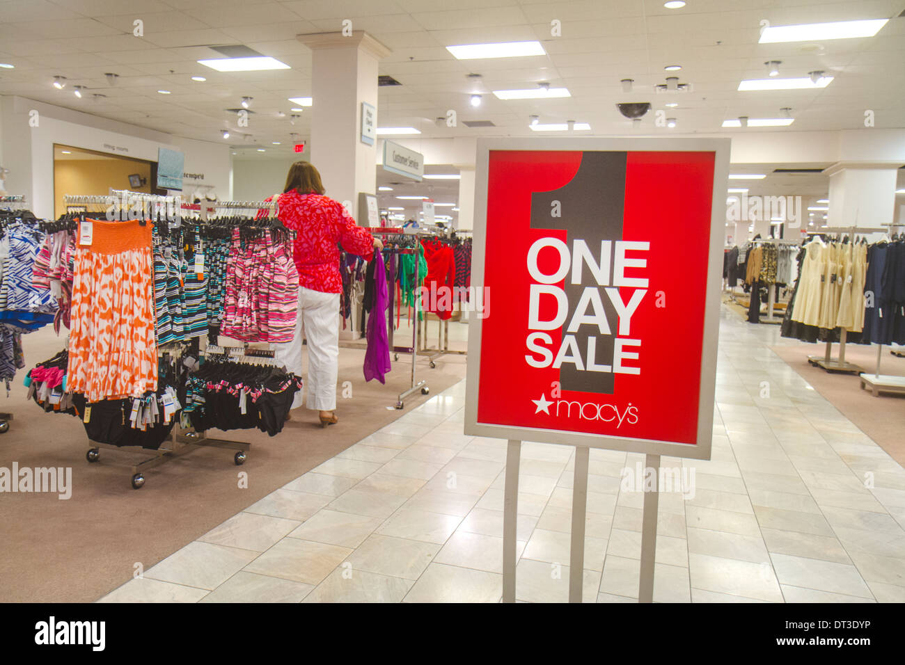 A Look At Macy's Outlet Stores, 42% OFF