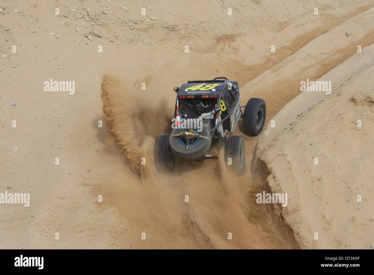Scenes from the KING of the HAMMERS - Ultra4 Racing in desert at ...