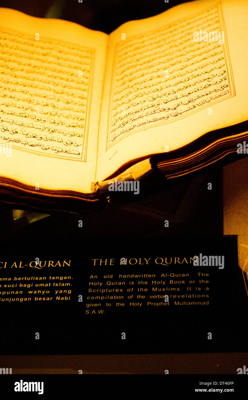 Quran verses hires stock photography and images Alamy