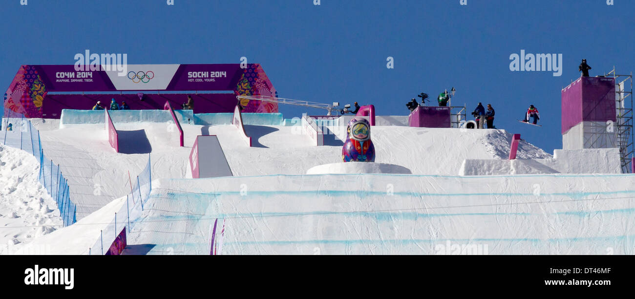 Sochi, Russia. 6th February 2014. 6 Feb 2014, XXII Olympic Winter Games, Sochi, Russia. Ladies' snowboard Slopestyle Qualifications in the Rosa Khutor Extreme Park. Jenny Jones (GBR) Credit:  Action Plus Sports Images/Alamy Live News Stock Photo