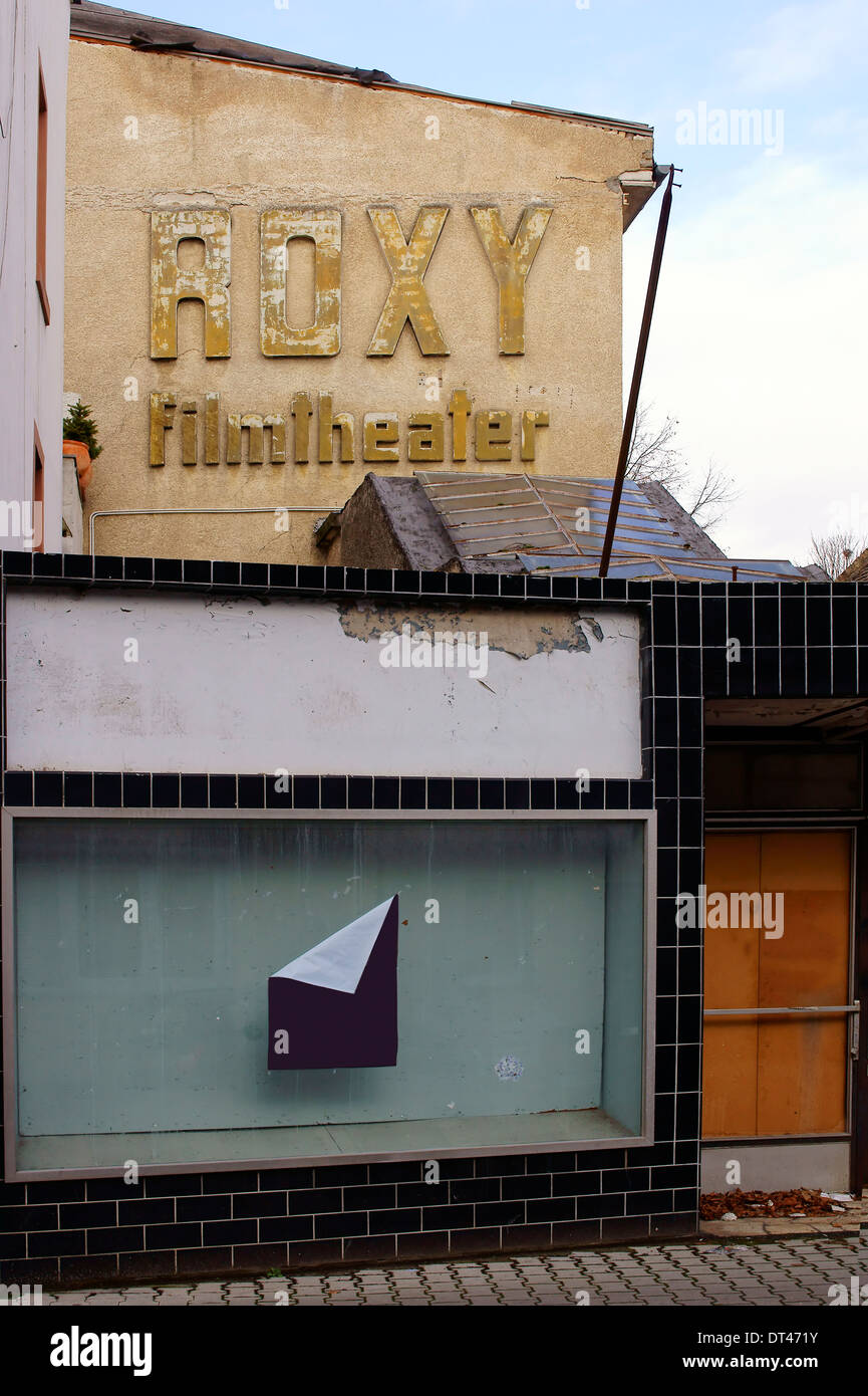 Roxy theater hi-res stock photography and images - Alamy