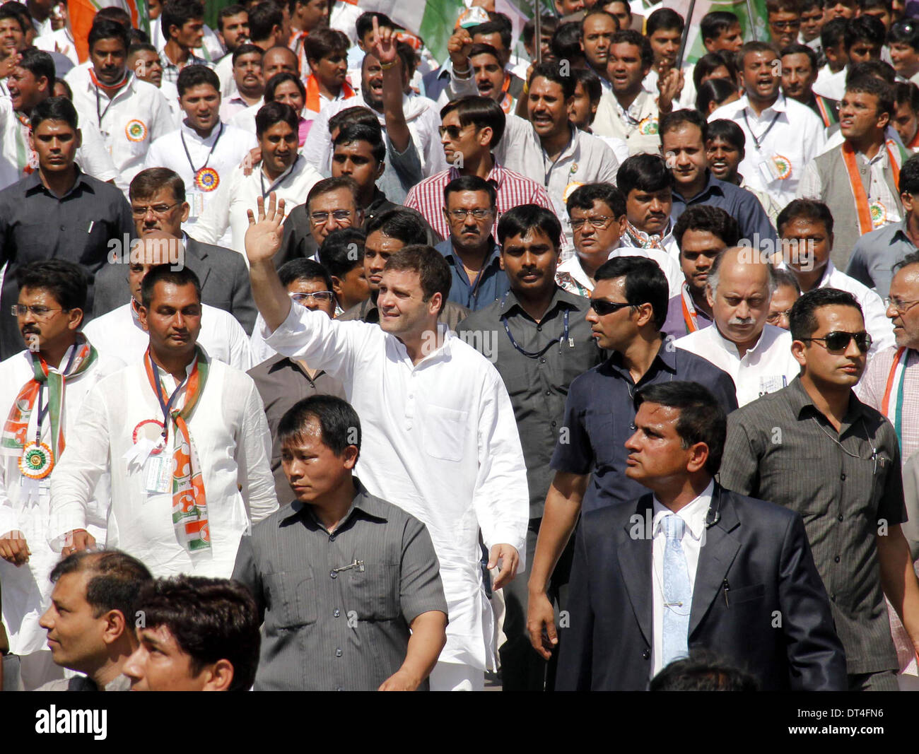 Bardoli, Gujarat. 8th Feb, 2014. Congress Party Vice President Rahul Gandhi waves towards supporters during a rally named the Vikas Khoj Yatra or Development Search March, at Bardoli, nearly 35 km from Ahmedabad, Gujarat, on Feb. 8, 2014. The march was organized by youth congress unit of Gujarat state to communicate with people and to verify state government's claims of development. Credit:  Stringer/Xinhua/Alamy Live News Stock Photo