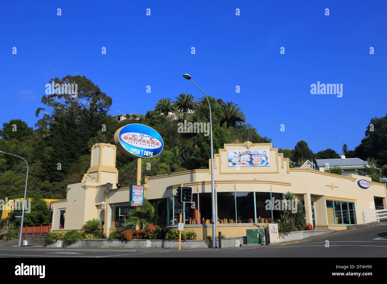 Art Deco Capital Napier, Breakers Cafe Bar, 189 Tennyson Street, Napier