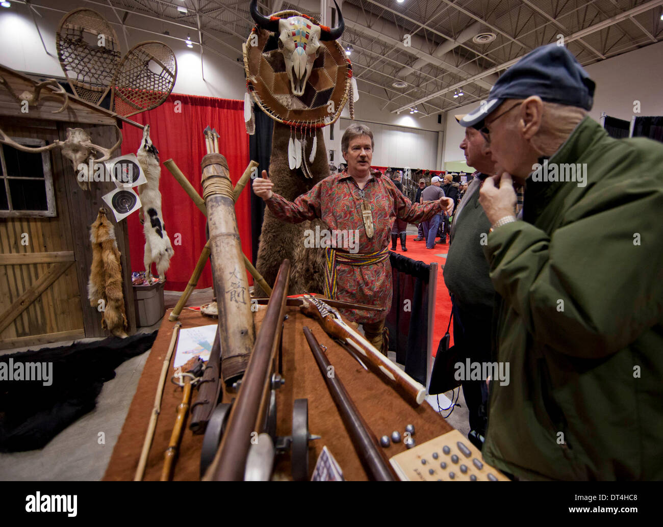 Hunting tools hires stock photography and images Alamy
