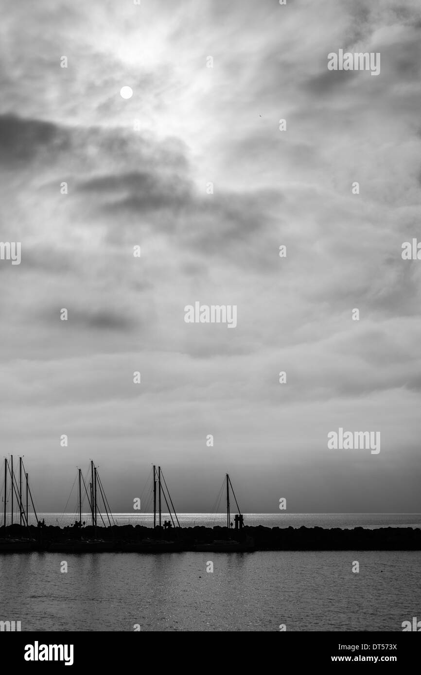 An obscure sun above the White Rock marina Stock Photo Alamy