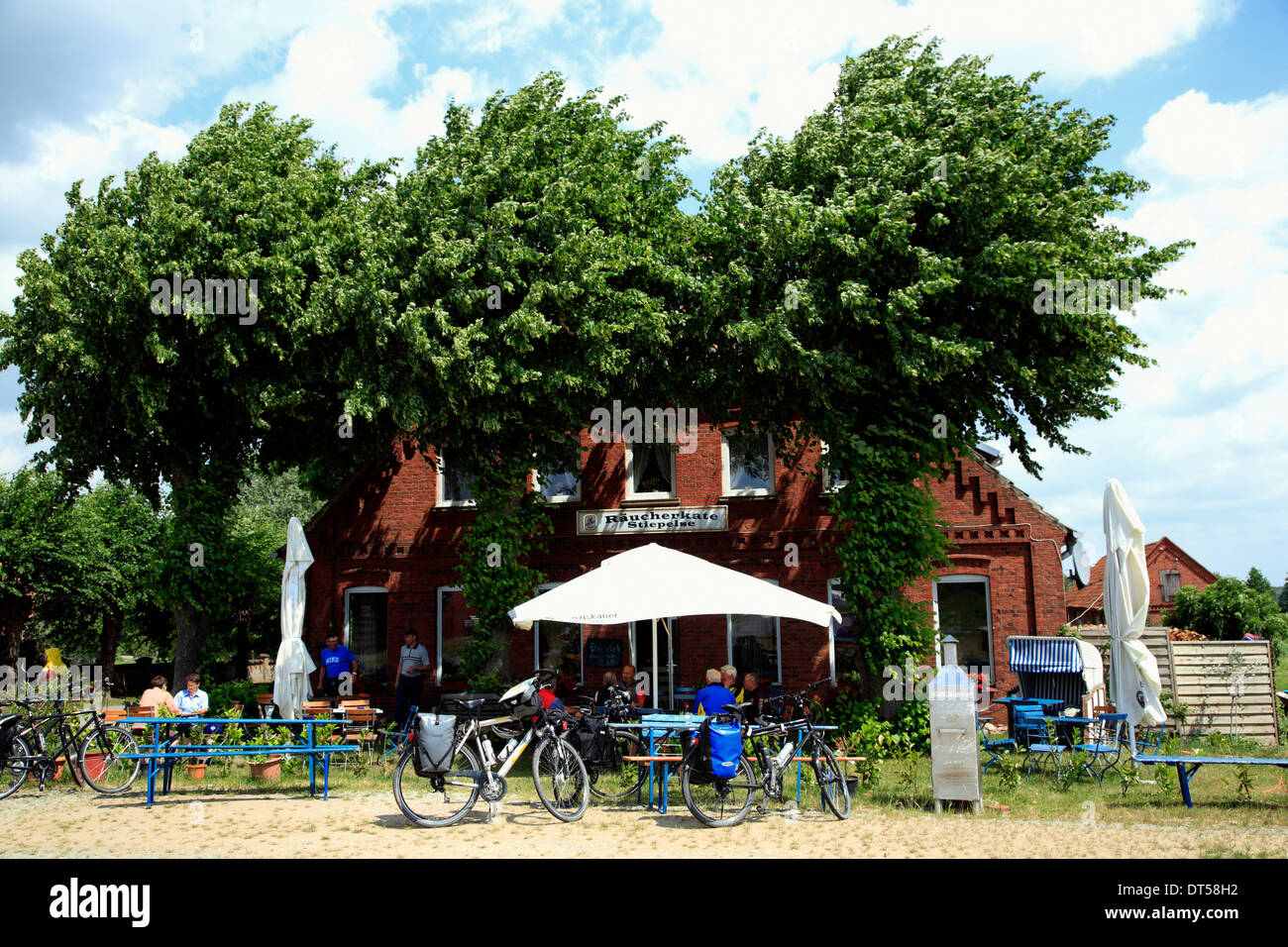 Restaurant RAEUCHERKATE in Stiepelse, Amt Neuhaus Elbe, Lower Saxony, Germany, Europe Stock Photo