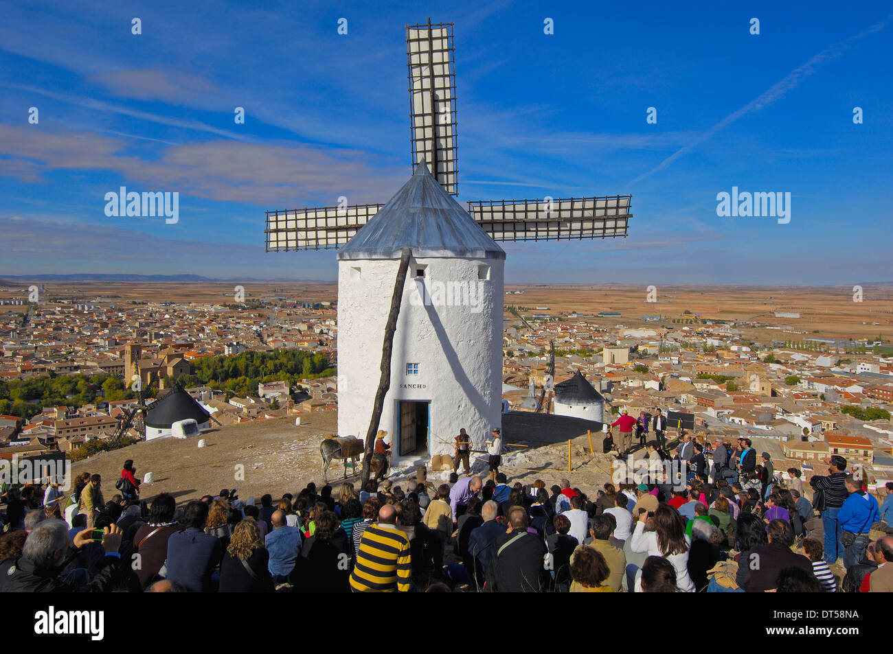 Consuegra. Representation of the Quixote during the Saffron Rose