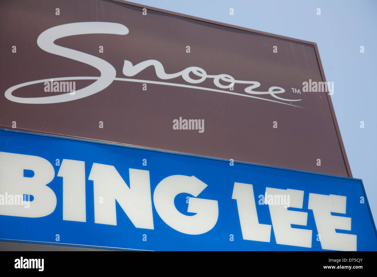 australain retailers Bing Lee and Snooze in north sydney, Bing Lee are suppliers of electrical and white goods, Snooze supply be Stock Photo