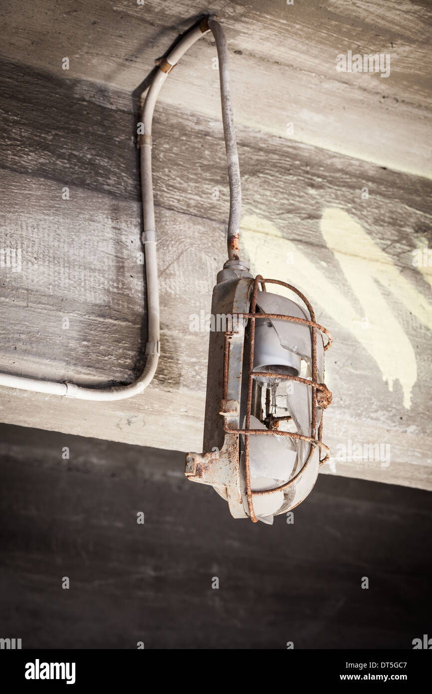 Broken lamp post hires stock photography and images Alamy