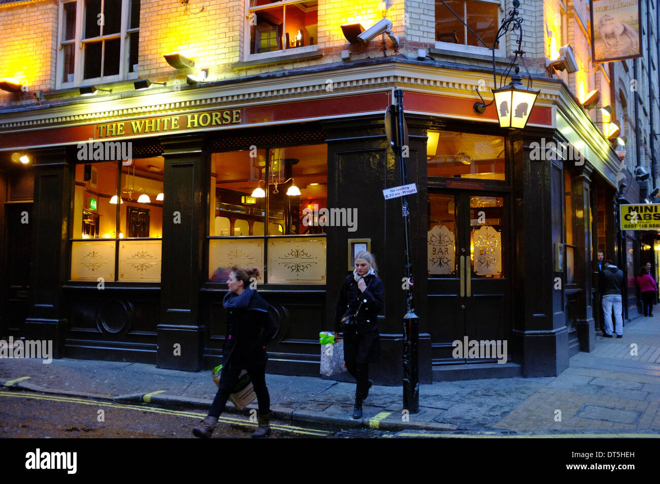 the-white-horse-pub-central-london-stock-photo-alamy