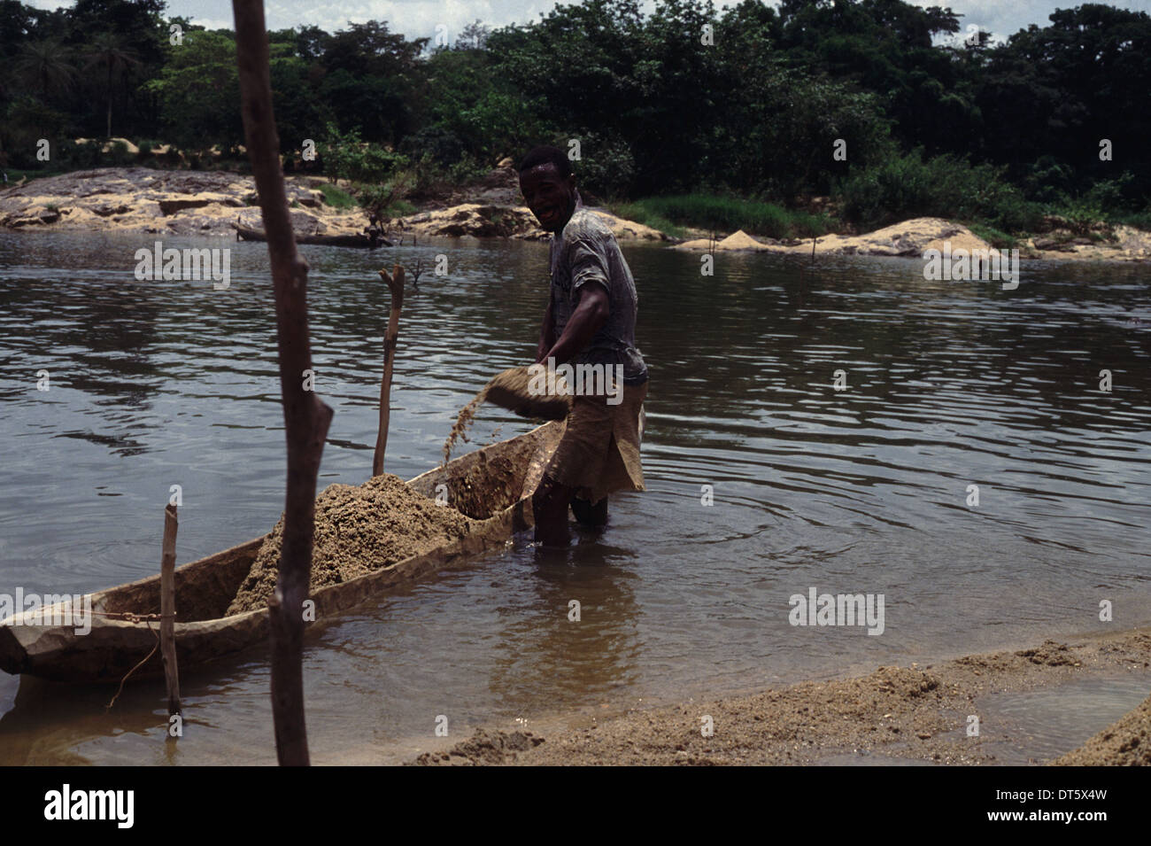 Digging for diamonds hires stock photography and images Alamy