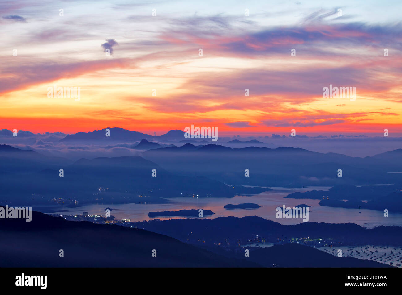 sunrise mountain and mist, water Stock Photo Alamy