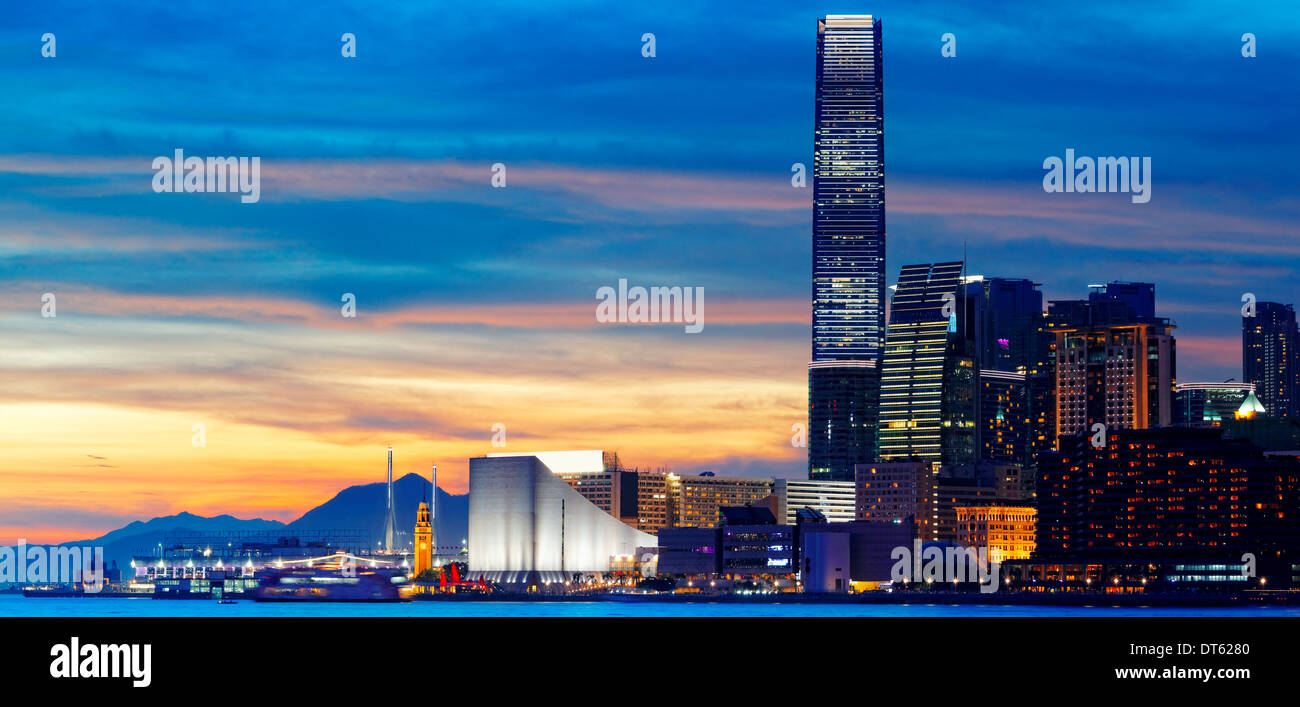 Skyline of Hong Kong at sunset Stock Photo - Alamy