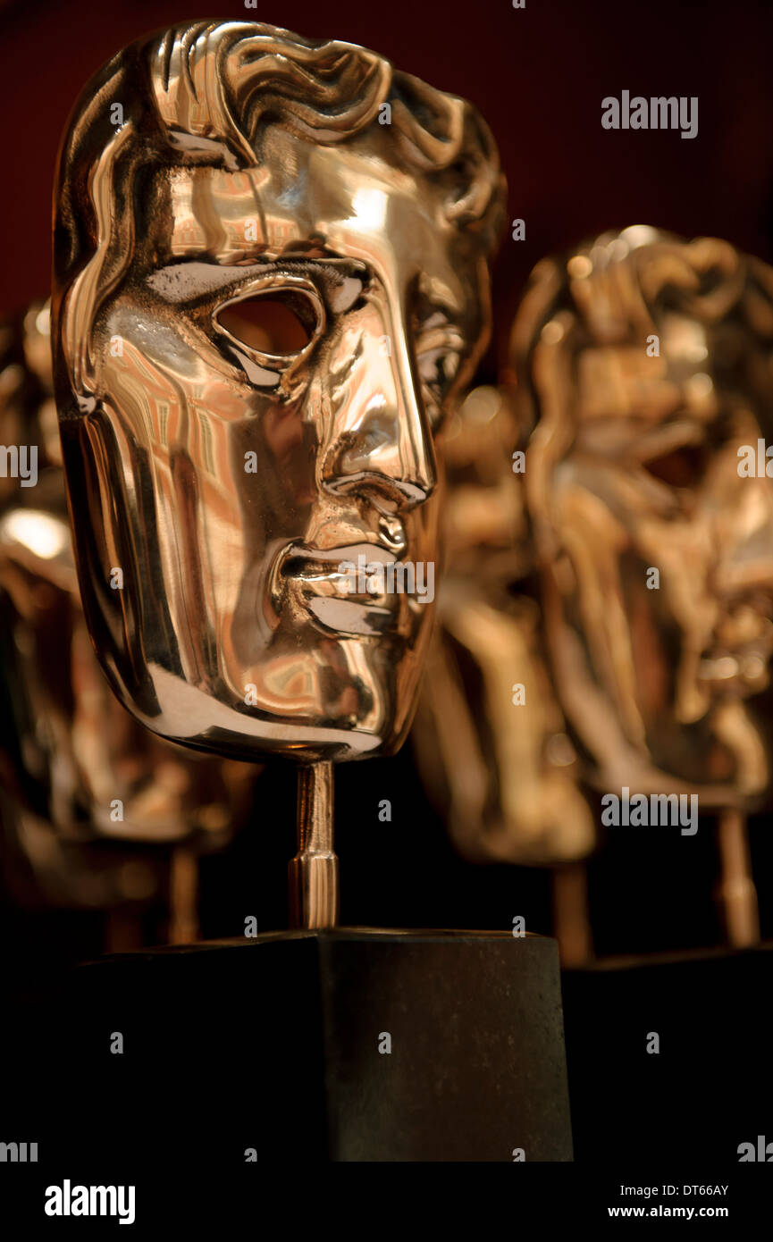 Final preparations are made to BAFTA awards prior to the 2014 British Academy of Film and Television Arts. Stock Photo